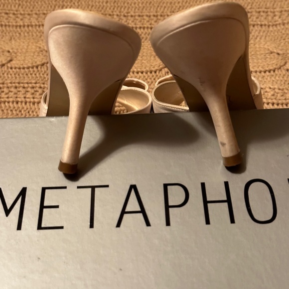 Metaphor Catherine Peach Satin Bow Slide Dress Heels - Picture 4 of 6